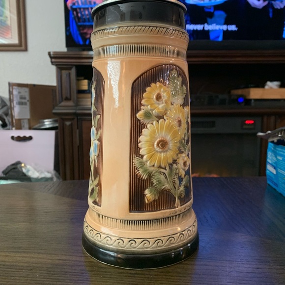 Sitzendorf Ceramic—Vintage, Large, German Bier Stein - Picture 6 of 12